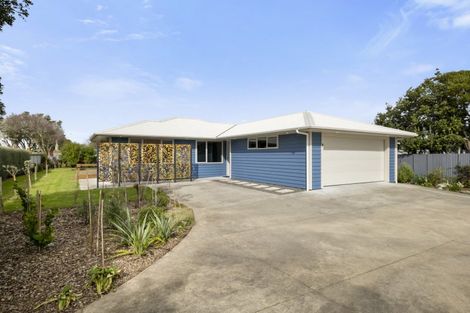 Photo of property in 9 Manuka Place, Hawera, 4610