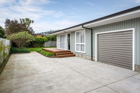 Photo of property in 23 Landsdowne Terrace, Cashmere, Christchurch, 8022