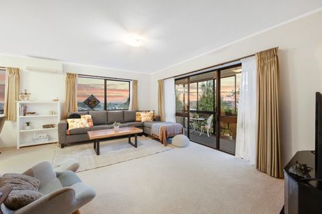 Photo of property in 2/42 Cromdale Avenue, Highland Park, Auckland, 2010