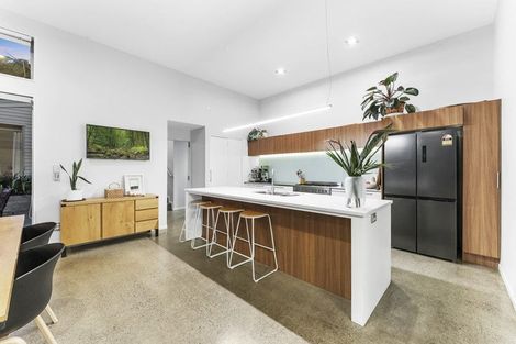 Photo of property in 4 Hillford Place, Welcome Bay, Tauranga, 3175