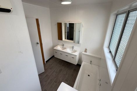 Photo of property in 12 Aubrey Street, New Plymouth, 4310