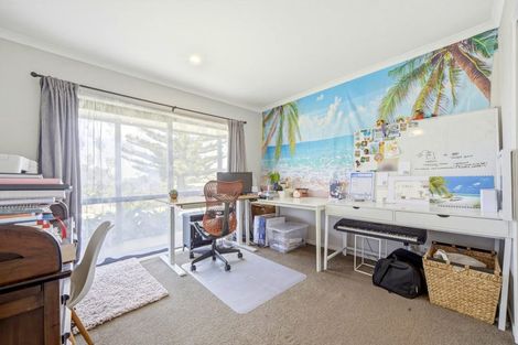 Photo of property in 10 Stredwick Drive, Torbay, Auckland, 0630