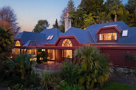 Photo of property in 20 Tupara Crescent, Kawaha Point, Rotorua, 3010