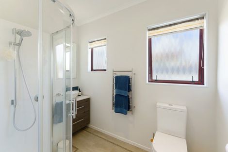 Photo of property in 11 Island View Terrace, Waikanae Beach, Waikanae, 5036