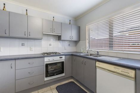 Photo of property in 42 Milson Drive, Papakura, 2110