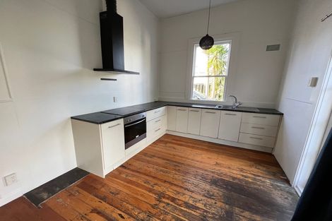 Photo of property in 44 Lynwood Road, New Lynn, Auckland, 0600