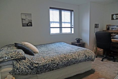 Photo of property in 144a Holly Road, St Albans, Christchurch, 8014