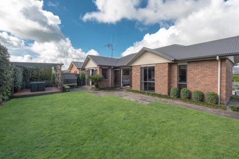 Photo of property in 41 Farringdon Avenue, Rototuna North, Hamilton, 3210