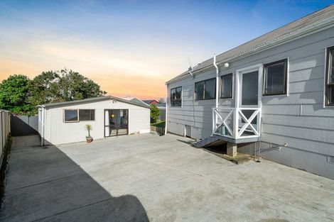 Photo of property in 97 Hyperion Drive, Randwick Park, Auckland, 2105