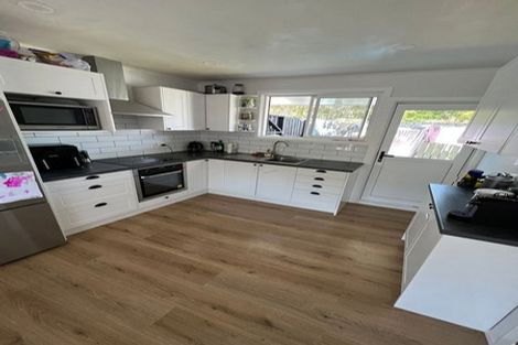 Photo of property in 10f4 Rawson Street, Tawa, Wellington, 5028