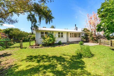 Photo of property in 991 Parewanui Road, Parewanui, Bulls, 4894