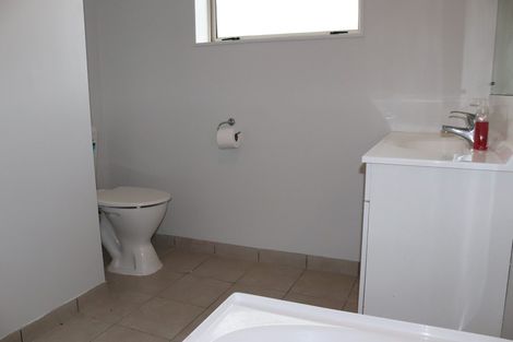 Photo of property in 23a Margarita Rise, Pukekohe, 2120