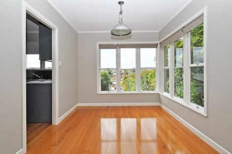 Photo of property in 20a Corunna Road, Milford, Auckland, 0620