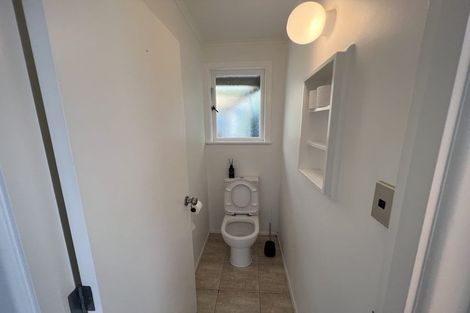 Photo of property in 25 Crompton Road, Massey, Auckland, 0614