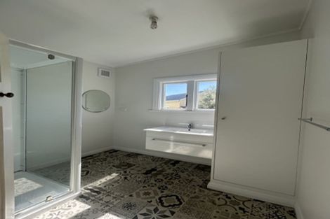 Photo of property in 4 Myrtle Crescent, Mount Cook, Wellington, 6021