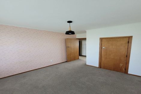 Photo of property in 79 Lauderdale Road, Birkdale, Auckland, 0626