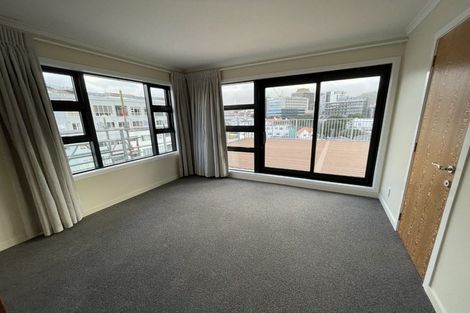 Photo of property in Endeavour Apartments, 125u6 Thorndon Quay, Pipitea, Wellington, 6011