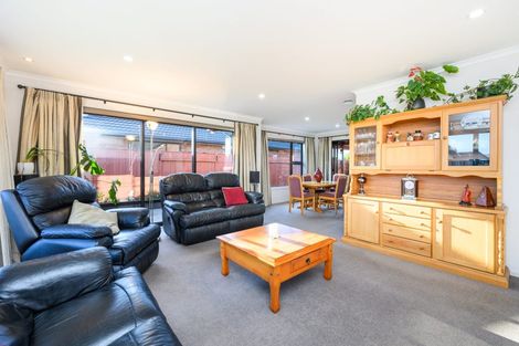 Photo of property in 13 Lorenzo Place, Kelvin Grove, Palmerston North, 4414