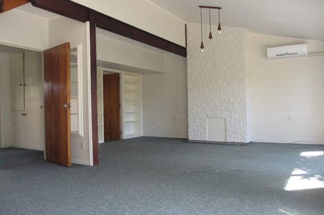 Photo of property in 54 Holly Road, St Albans, Christchurch, 8014