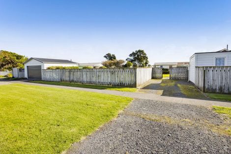 Photo of property in 158 Tasman Street, Opunake, 4616