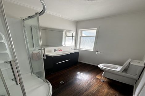 Photo of property in 47 Churchouse Road, Greenhithe, Auckland, 0632