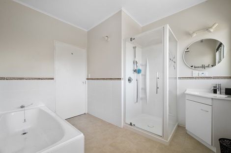 Photo of property in 87 Acacia Bay Road, Nukuhau, Taupo, 3330