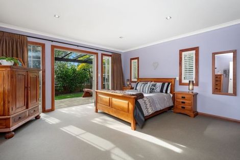 Photo of property in 1 Piha Close, Papamoa Beach, Papamoa, 3118