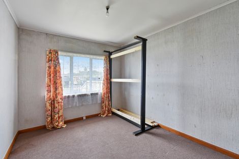 Photo of property in 56 Cambridge Terrace, Papatoetoe, Auckland, 2025