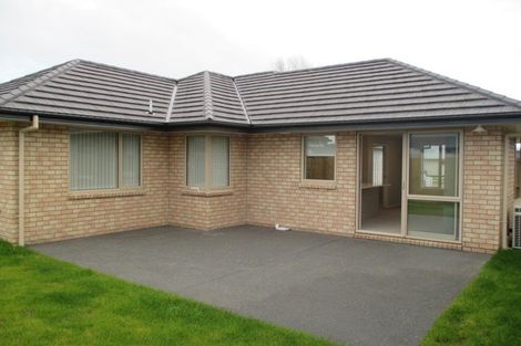 Photo of property in 5 Oolong Court, Huntington, Hamilton, 3210