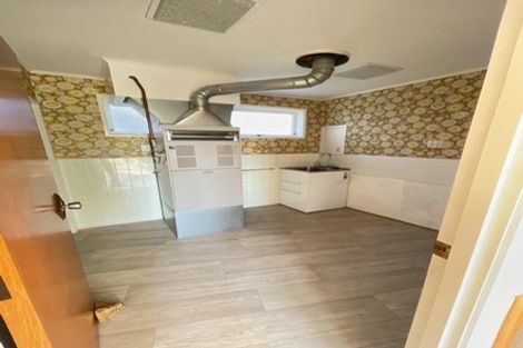 Photo of property in 11 Gilliam Street, New Lynn, Auckland, 0600