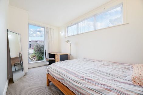 Photo of property in 71 Hutchinson Avenue, New Lynn, Auckland, 0600