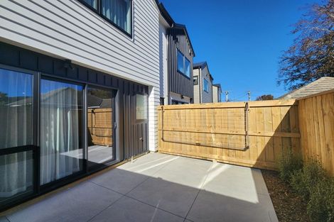 Photo of property in 5 Bathurst Street, Silverstream, Upper Hutt, 5019