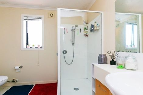 Photo of property in Endeavour Apartments, 125u6 Thorndon Quay, Pipitea, Wellington, 6011