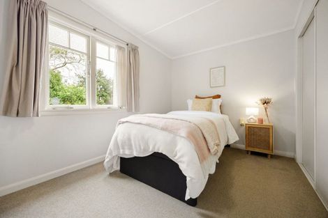 Photo of property in 24 Sutton Crescent, Hillcrest, Hamilton, 3216
