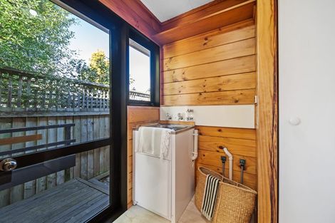 Photo of property in 2/74 Aorangi Road, Bryndwr, Christchurch, 8053