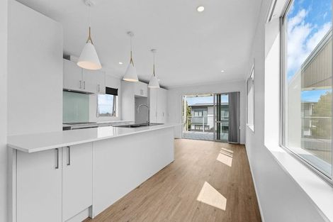 Photo of property in 13c Sealord Place, Clendon Park, Auckland, 2103