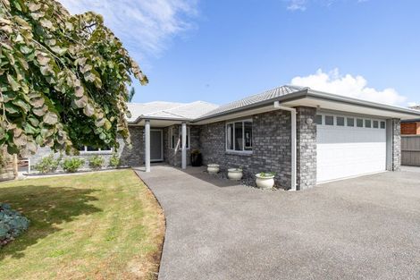 Photo of property in 10 Harris Place, Ngatea, 3503