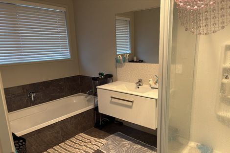 Photo of property in 14 Raby Lane, Pyes Pa, Tauranga, 3112