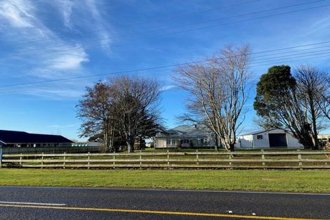 Photo of property in 76 Turuturu Road, Hawera, 4674