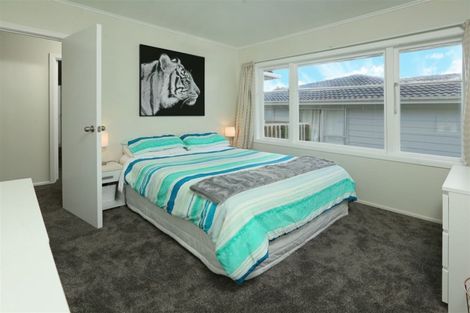 Photo of property in 64b Colwill Road, Massey, Auckland, 0614