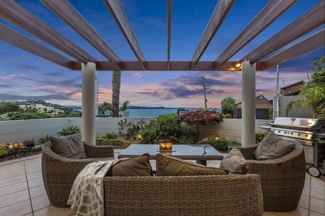 Photo of property in 13 Joydon Place, Stanmore Bay, Whangaparaoa, 0932