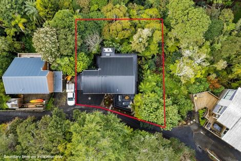 Photo of property in 2/225 Beach Haven Road, Beach Haven, Auckland, 0626