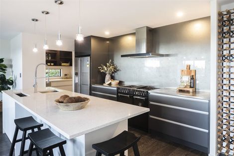 Photo of property in 300 Centaurus Road, Hillsborough, Christchurch, 8022