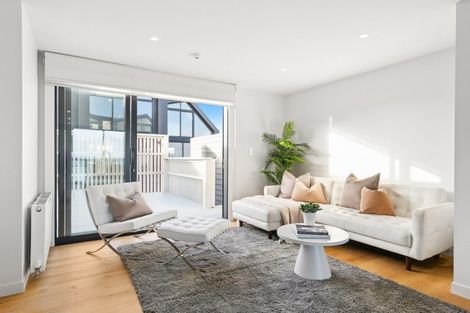 Photo of property in 8b Lyall Parade, Lyall Bay, Wellington, 6022