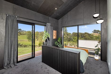 Photo of property in 8 Kahu Lane, Minden, 3176
