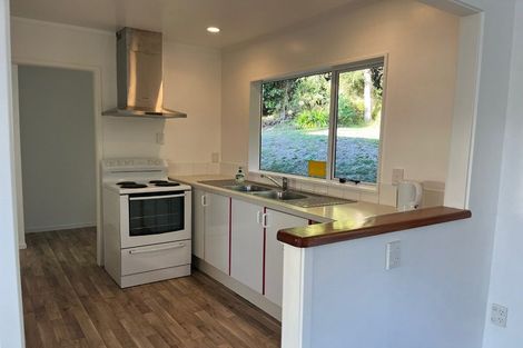 Photo of property in 57 Gatman Street, Birkdale, Auckland, 0626