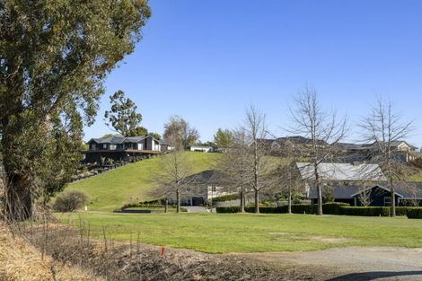 Photo of property in 32 Golf View Close, Fairhall, 7272