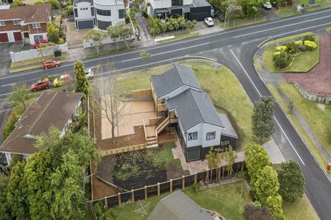 Photo of property in 168 Luckens Road, West Harbour, Auckland, 0618