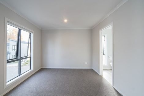 Photo of property in 12 Emmadale Lane, Hamilton East, Hamilton, 3216