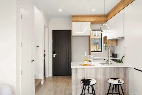 Photo of property in 1a Deering Place, Papatoetoe, Auckland, 2025